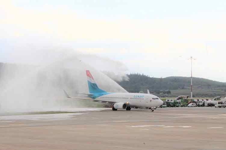 İzmir Adnan Menderes, Luxair'in ilk uçuşunu karşıladı