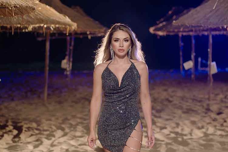 Artık müzikle terapi yapıyor