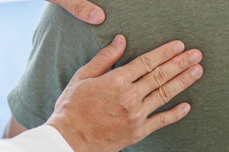 Dikkat! Omuz ağrısı parkinson belirtisi olabilir