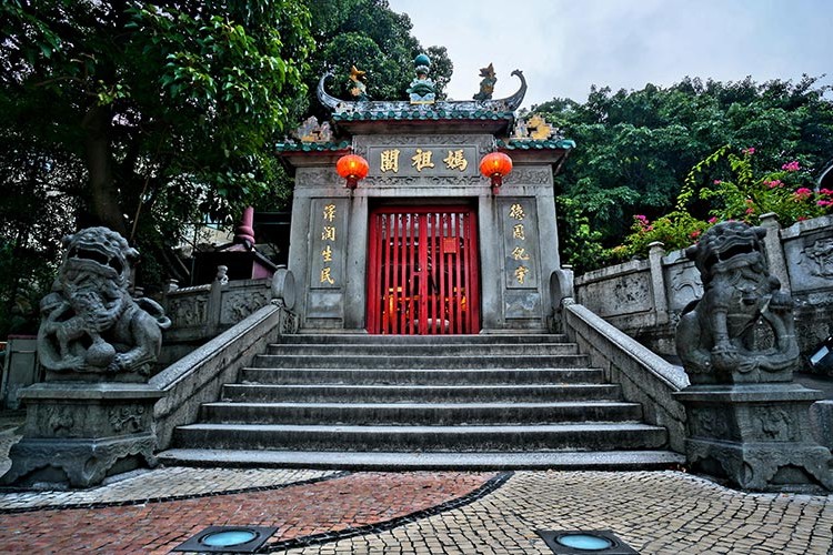 Işıl ışıl Makao Adası