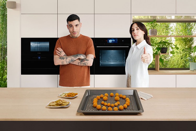 Bosch ürünleri için kamera karşısında