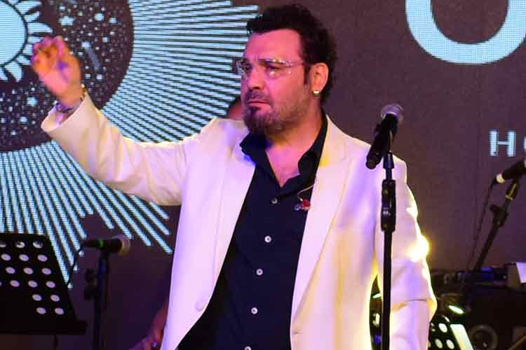 En güzel aşklar Yaşar'la başlar