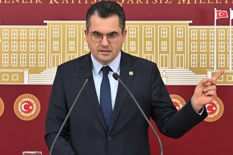 Balıkesir Milletvekili Burak Dalgın'dan orta direği güçlendirecek teklif