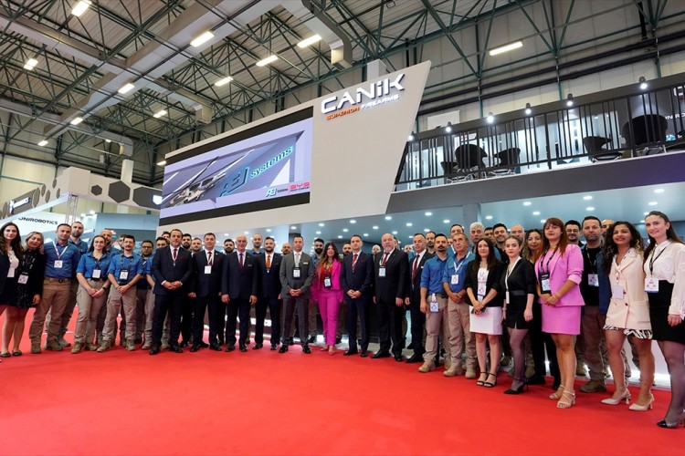 Türk silah üreticisi ihracat hedefini 12'den vurdu