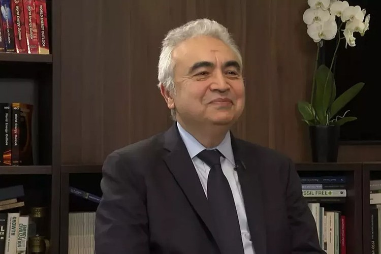 G. Kore'nin en yüksek diplomatik nişanıyla ödüllendirildi