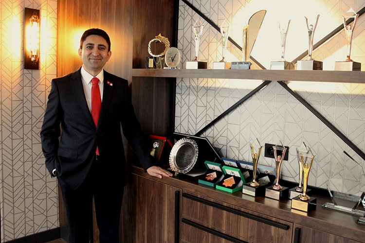 Sektörünü 8 kat büyüttü