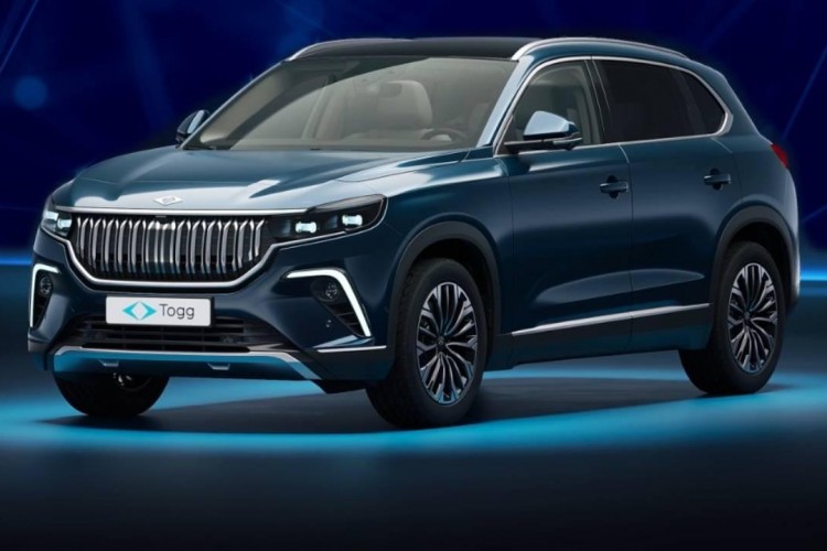 Togg'a binenler bilgi otobanında yol alıyor