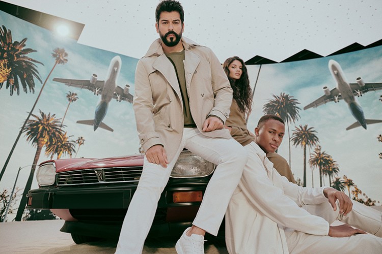 Burak Özçivit'le sanal stüdyo ortamında çekim