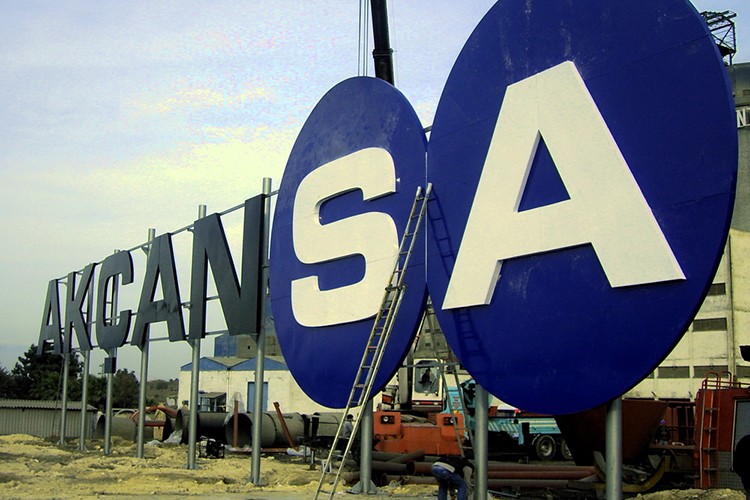 Sabancı Holding, Akçansa'daki hiselerini Heidelberg'e devrediyor