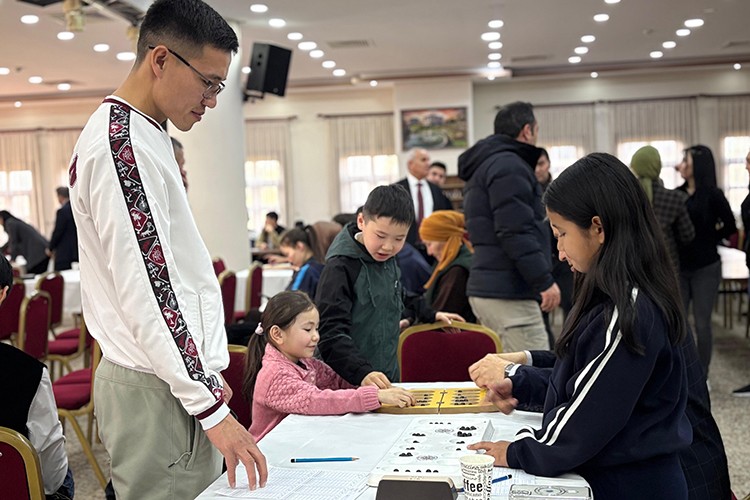 Sincan'da Türk dünyası zeka oyunları turnuvası başladı