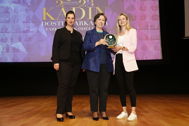 Kadın Dostu Markalar'dan Farkındalık Ödülü