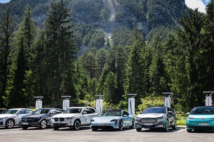 Norveç'te elektrikli araç sayısı benzinli araçları geçti