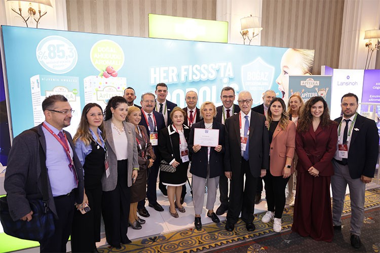 Apitera Propolisli Çocuk Spreyi'ne Büyük İlgi