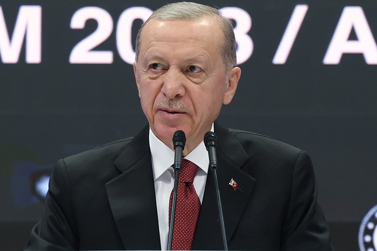 "Fırsatçılık peşinde koşana nefes aldırmayacağız"