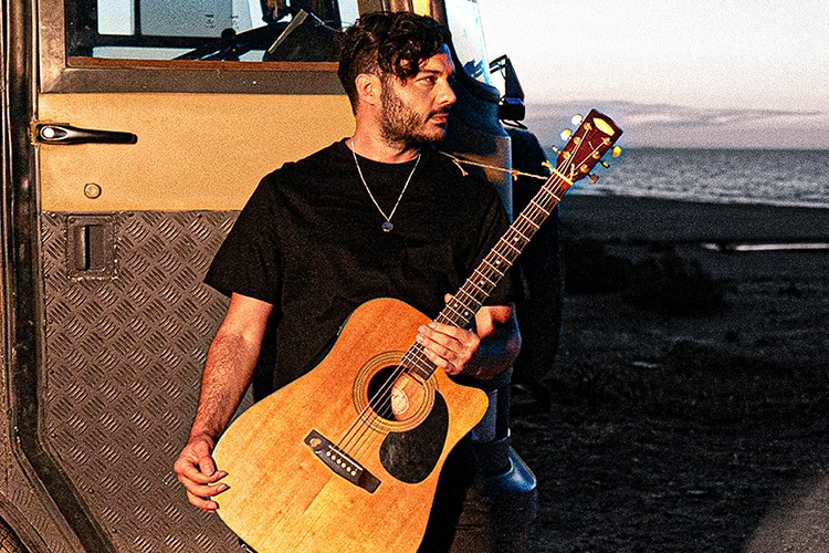 İlyas Yalçıntaş'tan Yalnızlık Şarkısı