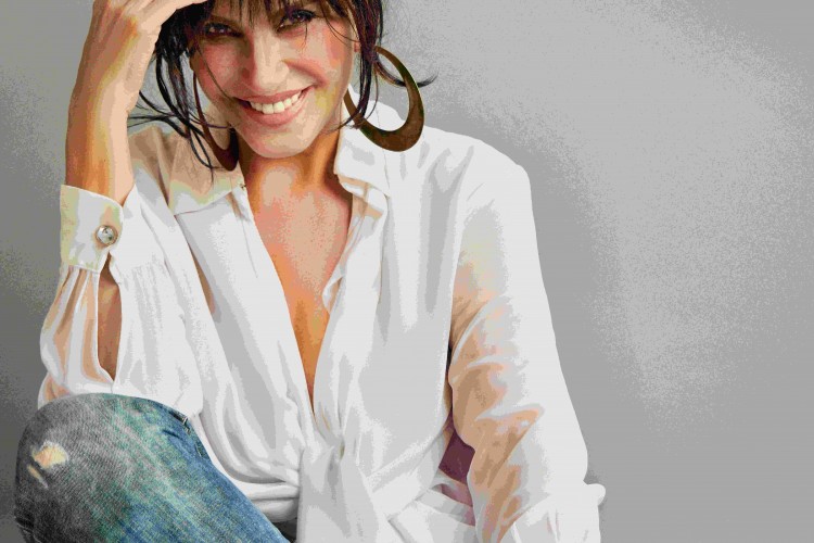 Yeni kitabının ilk İstanbul imza günü 9 Haziran'da Suadiye Penguen Kİtapevi'nde