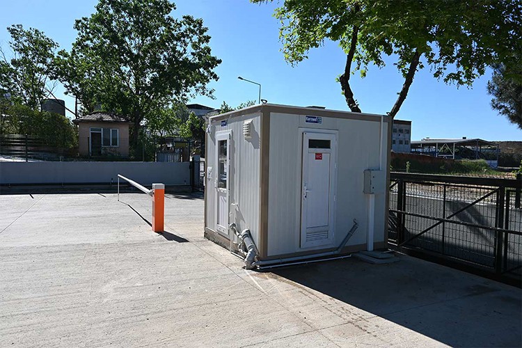 Karmod, deprem bölgesine 1100 tuvalet ünitesi gönderdi