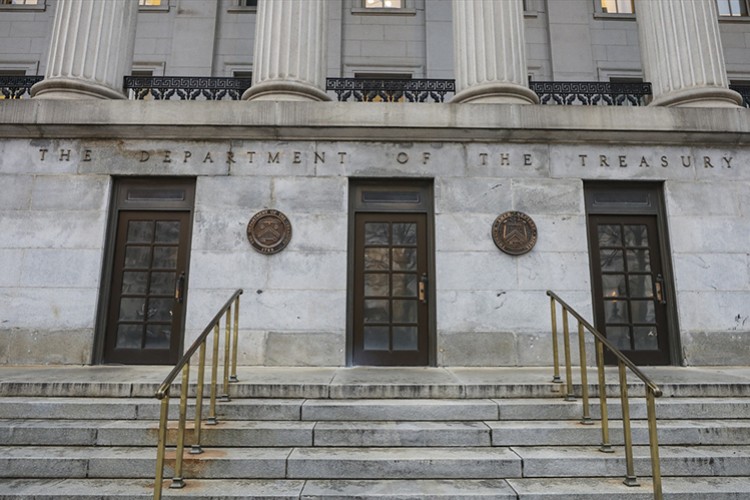 ABD borçlanma tahminini 776 milyar dolara düşürdü