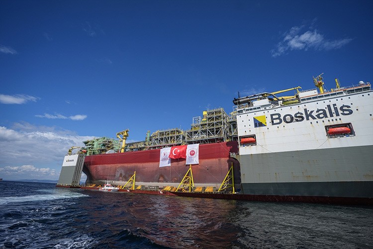 Türkiye'nin ilk yüzer doğal gaz üretim platformu
