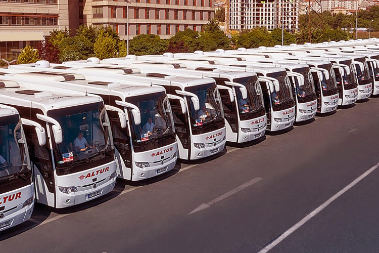 ALTUR'UN TERCİHİ 'YOLLARIN ASLANI'