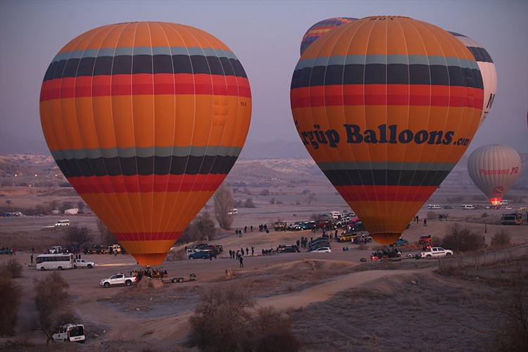 Kapadokya'da 662 bin turist balona bindi