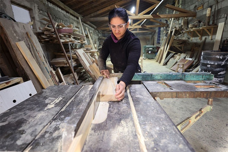 Nevşehir'in kadın marangozu: Fatma usta