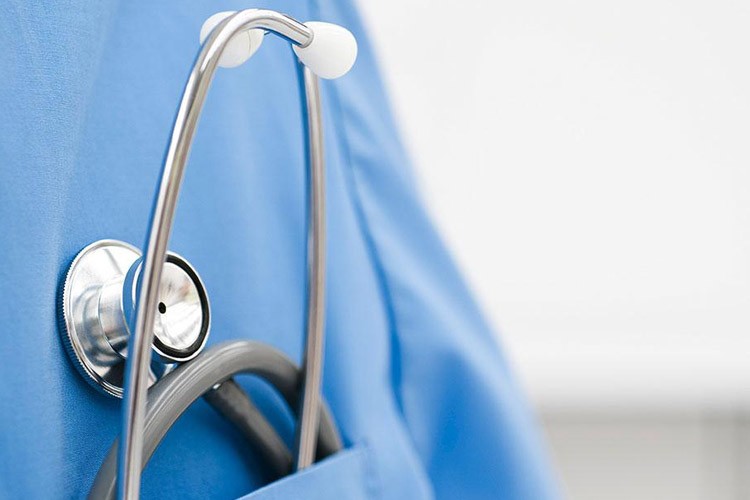 Sağlık Hizmetleri Sendikası hak peşinde