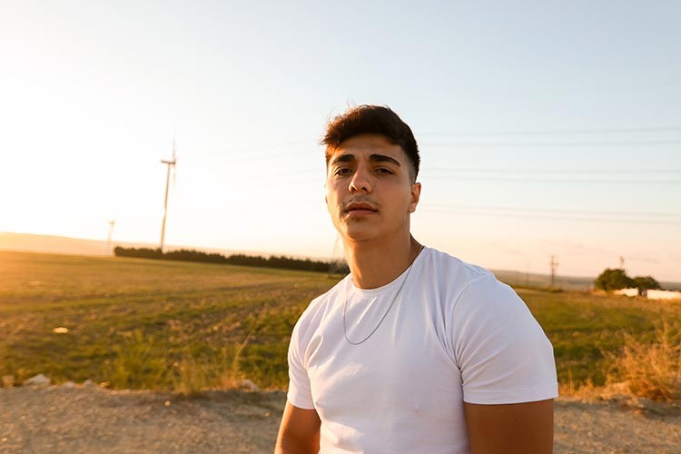 Yazın son hit şarkısı Sahici