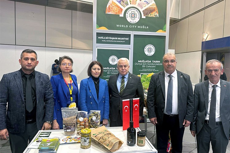 Fethiye ve Seydikemer'in tarım ürünleri Almanya'da tanıtıldı