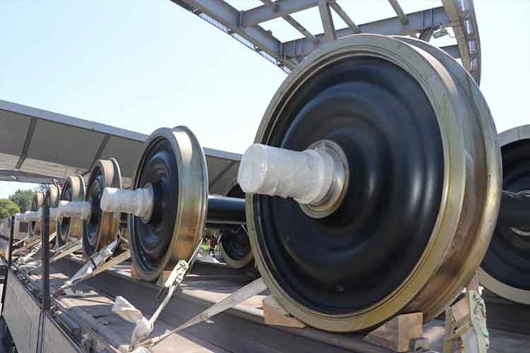 Yerli tekerlek setleri Sivas'a gönderildi