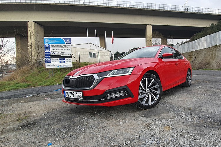 Octavia'ya elektrik desteği