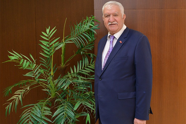 Türk doğal taşları Dubai'ye açılıyor