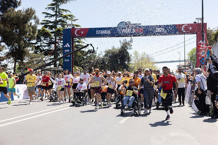 Wings For Life World Run Binlerce Kişinin Katılımıyla Başladı