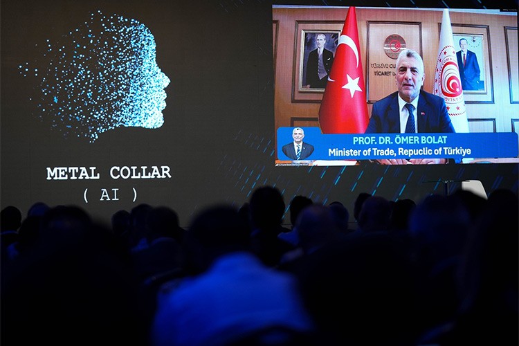 "Hedefimiz 8 milyar dolar e-ihracatı başarmaktır"