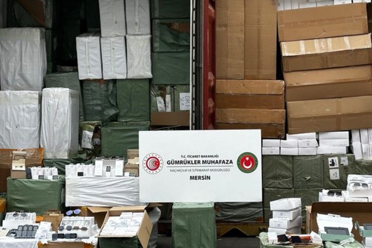 Gümrük Muhafaza ekipleri, iki ilde 646 milyon liralık kaçakçılık girişimine engel oldu
