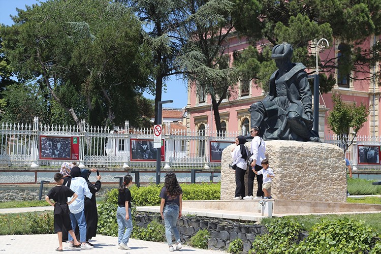 Edirne'de bayram tatili yoğunluğu yaşandı