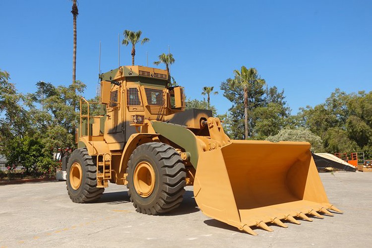 Zırhlı iş makinesi TOSUN bu kez ihracat yolunu açtı