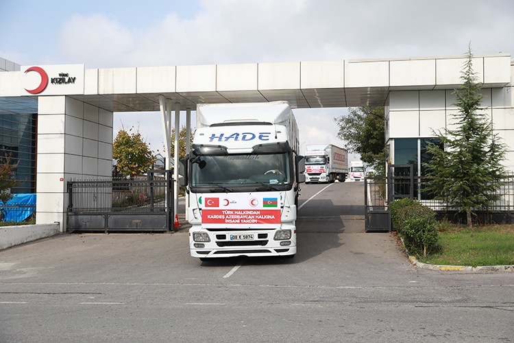 Azerbaycan'a insani yardım