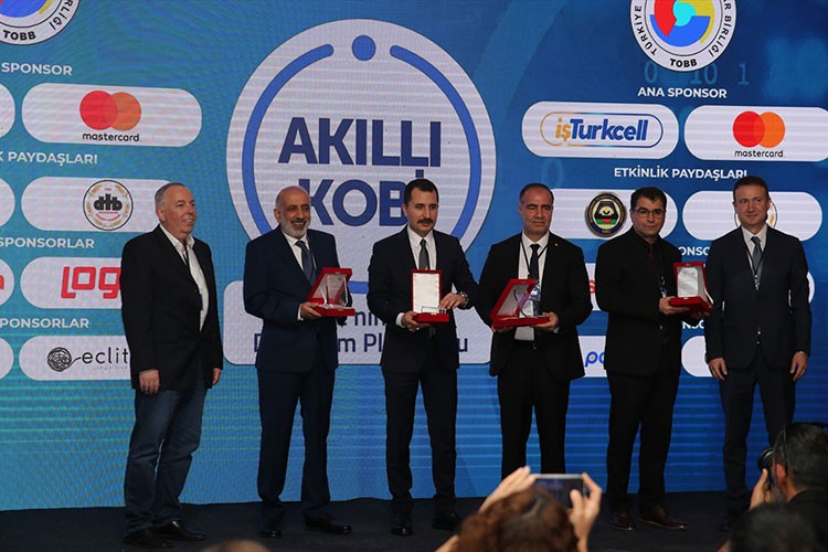 Diyarbakır'da dijital dönüşüm zirvesi gerçekleştirildi