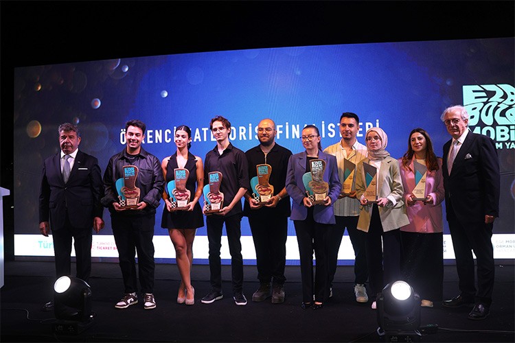 Ezber Bozan Tasarımcılar MOBİLYAŞAM'ı tasarladı