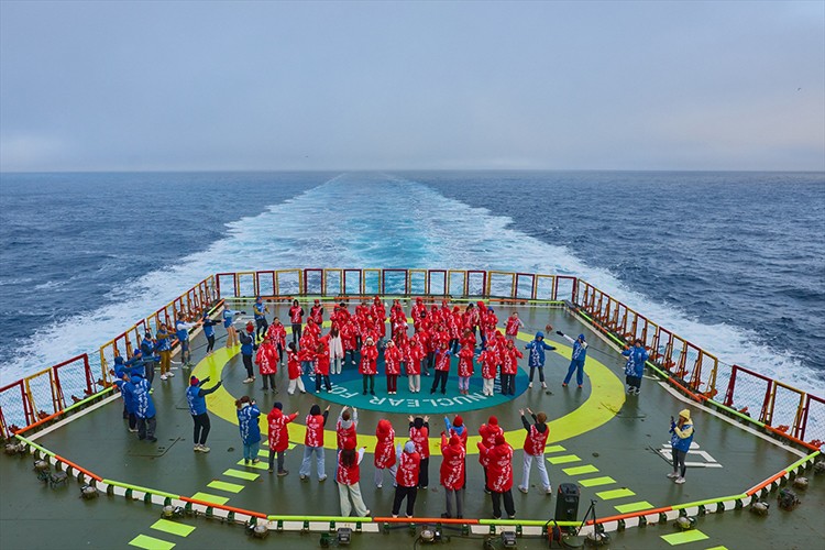 Nükleer buzkıranla Kuzey Kutbu seferi Türkiye'den de katılımla düzenlendi