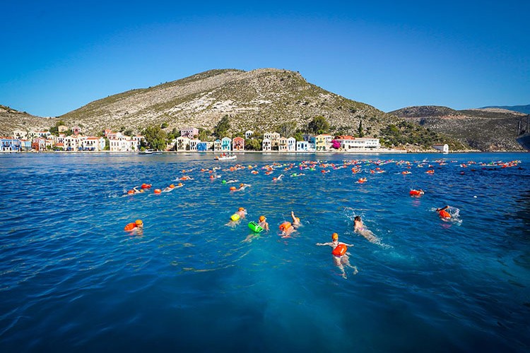 Meis Adası'ndan başlayan yarış Kaş'ta sona erdi