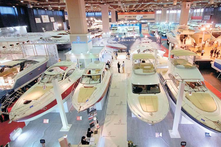 Süper tekneler görücüye çıkıyor