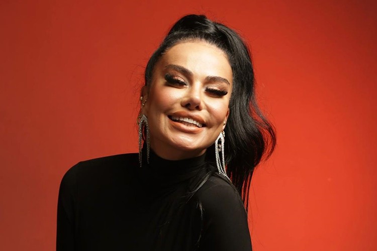 Her Neslin Kraliçesi Olmak İstiyorum