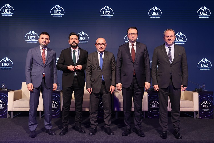 Savunma sanayinde atılan her adım, ülkenin geleceğine yapılan yatırımdır