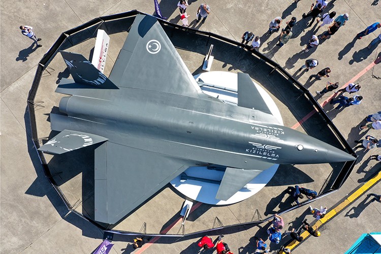 Cumhuriyet'in 100. yılında gövde gösterisi