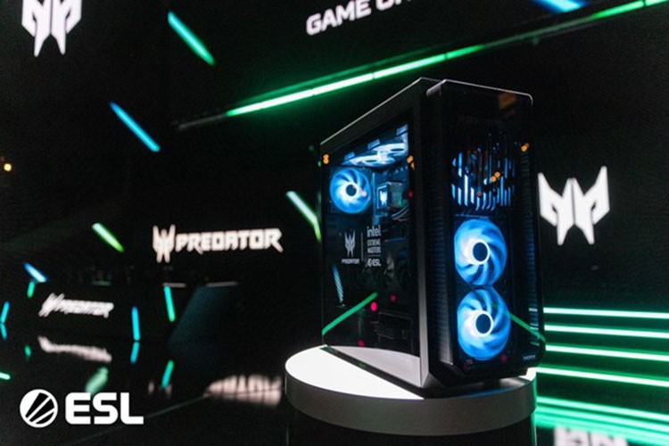Intel Extreme Masters'ın resmi 2025 turnuva PC'si seçildi
