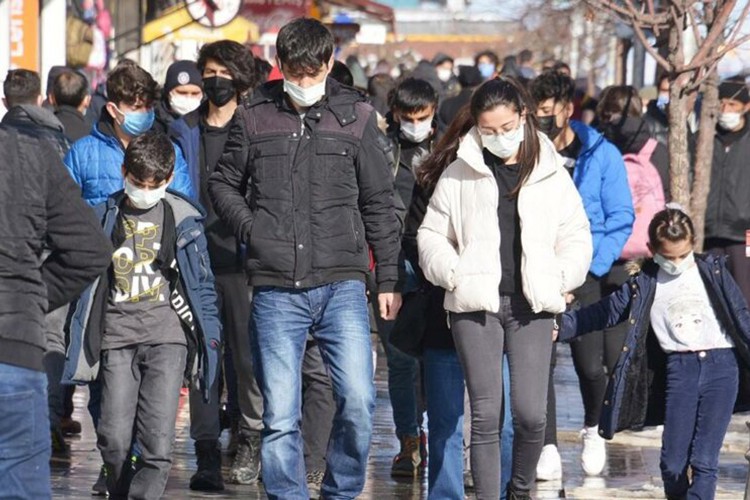 53 bine yakın yeni vaka