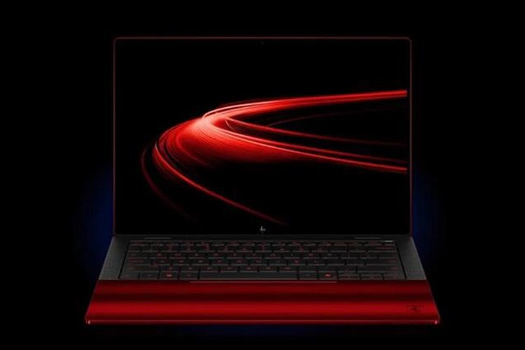 HP Scuderia Ferrari yapay zekâ bilgisayarı tanıtıldı