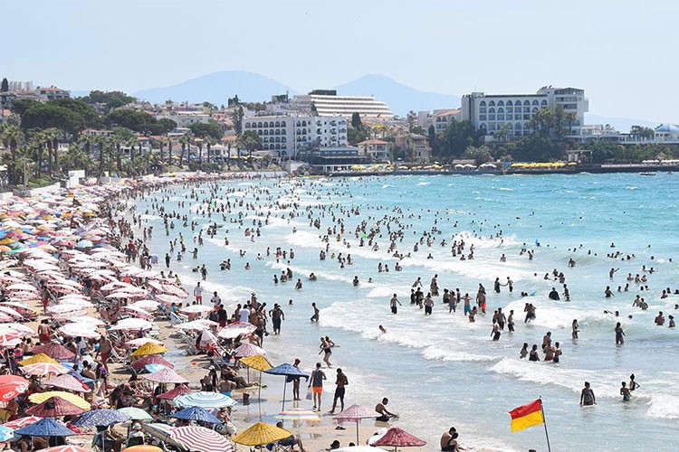 Antalya'da turizmciler 2025'te yeni rekor bekliyor